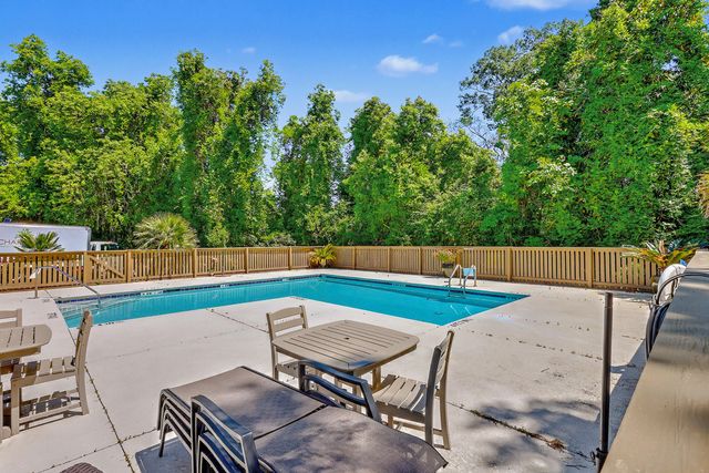 8354 Childs Cove, North Charleston, SC 29418