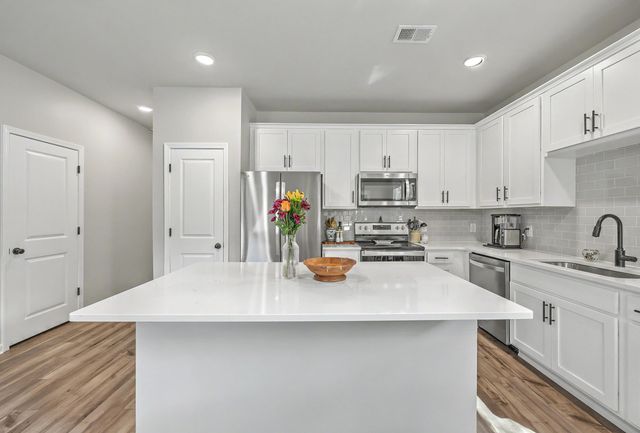 8354 Childs Cove, North Charleston, SC 29418