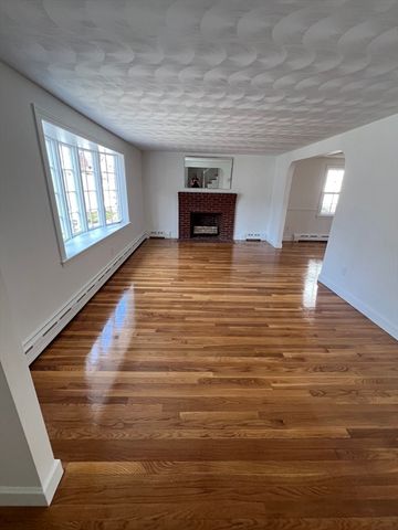 37 Clinton Rd, Melrose, MA 02176