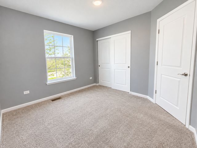 614 Flanagan Drive, Minooka, IL 60447
