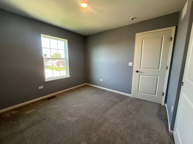 614 Flanagan Drive, Minooka, IL 60447