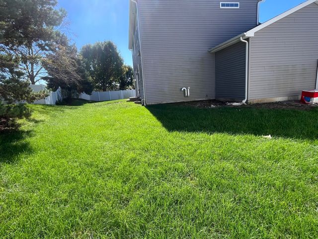 614 Flanagan Drive, Minooka, IL 60447