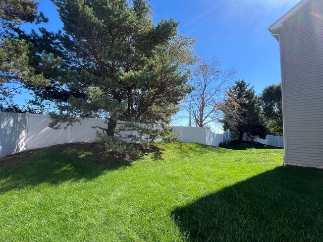 614 Flanagan Drive, Minooka, IL 60447