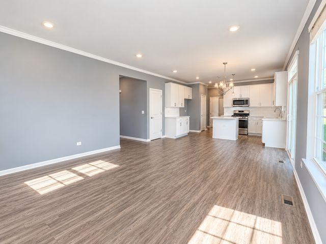 614 Flanagan Drive, Minooka, IL 60447