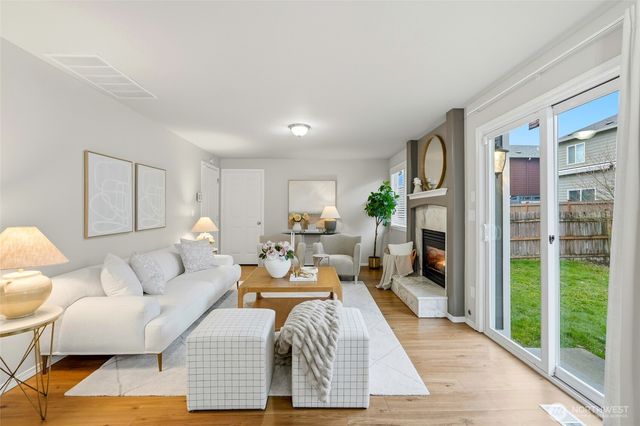 14925 19th Avenue W, Lynnwood, WA 98087