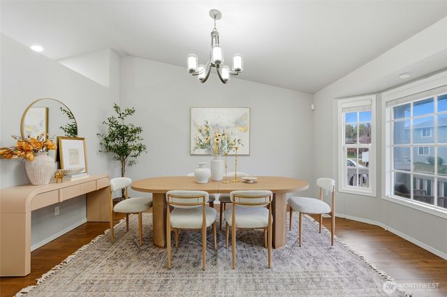 14925 19th Avenue W, Lynnwood, WA 98087