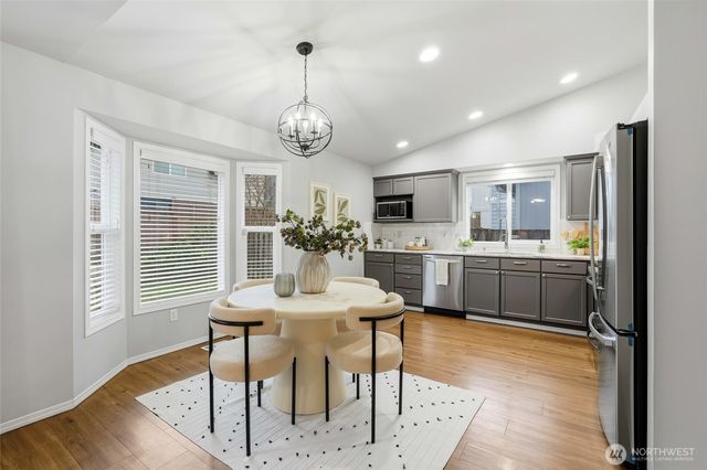 14925 19th Avenue W, Lynnwood, WA 98087