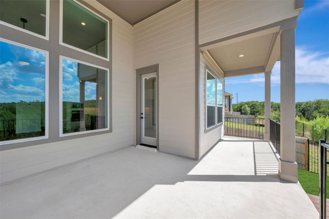684 Iron Willow LOOP, Dripping Springs, TX 78620