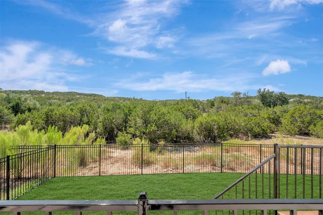 684 Iron Willow LOOP, Dripping Springs, TX 78620