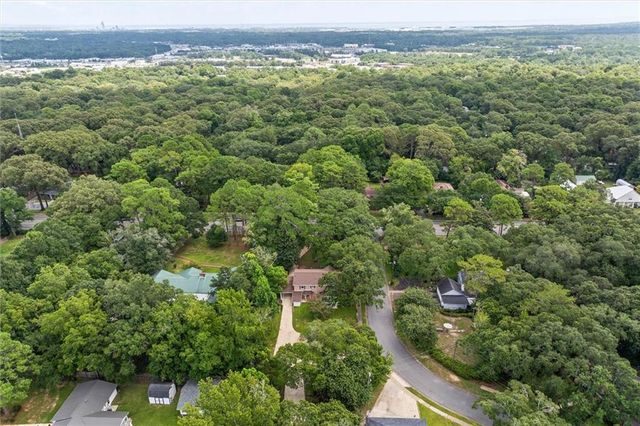 906 Azalea Road, Mobile, AL 36693
