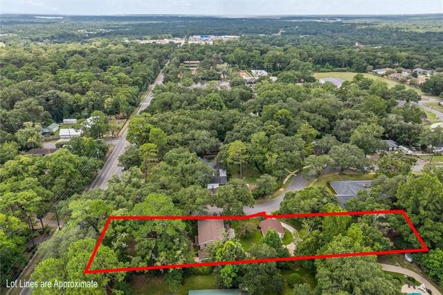 906 Azalea Road, Mobile, AL 36693
