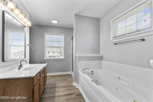 5707 Grandel Blvd, Louisville, KY 40258