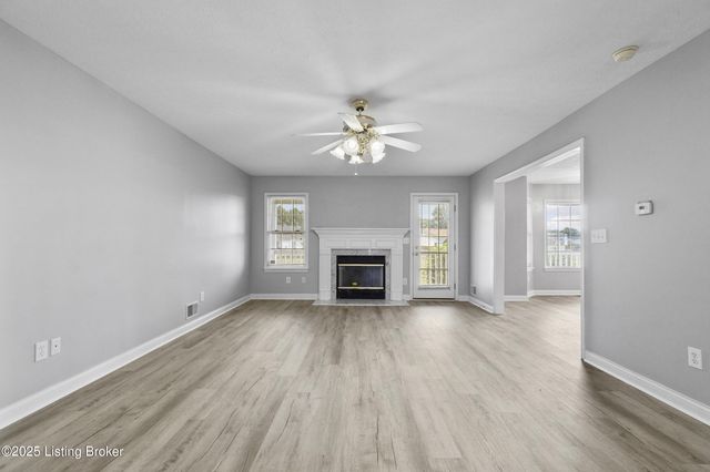 5707 Grandel Blvd, Louisville, KY 40258