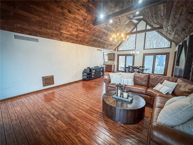 706 Clearfield Rd, Clearfield Twp, PA 16034