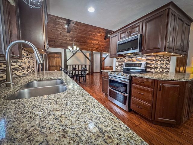 706 Clearfield Rd, Clearfield Twp, PA 16034