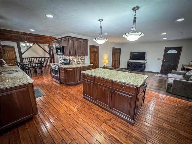 706 Clearfield Rd, Clearfield Twp, PA 16034