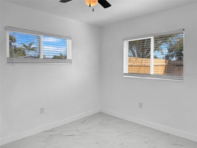 5010 LAHAINA DRIVE, Sarasota, FL 34232
