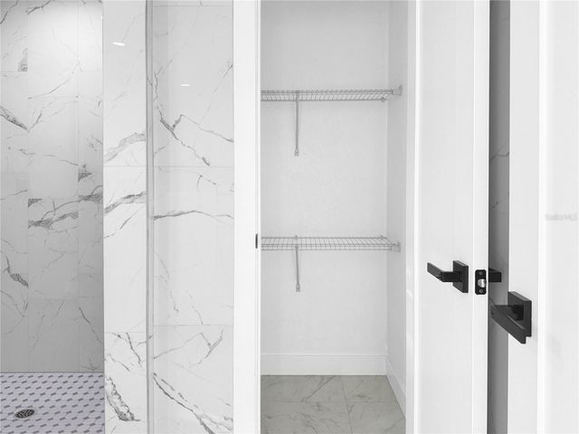 5010 LAHAINA DRIVE, Sarasota, FL 34232