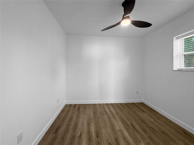 5010 LAHAINA DRIVE, Sarasota, FL 34232