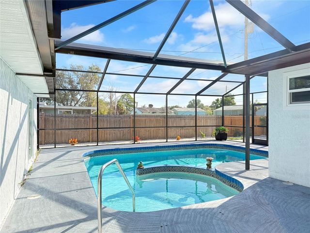 5010 LAHAINA DRIVE, Sarasota, FL 34232