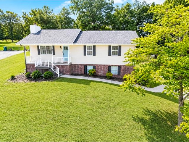 424 Hickory Street, Ringgold, GA 30736