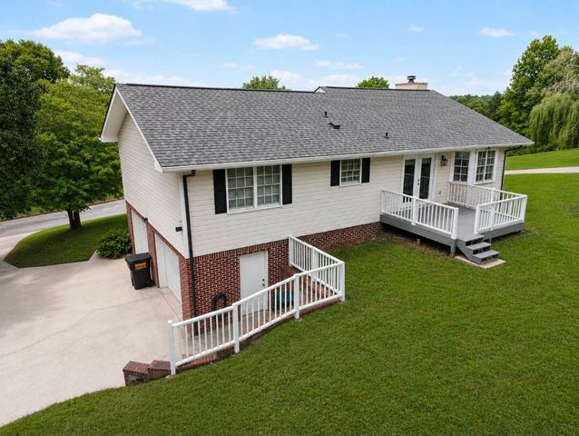 424 Hickory Street, Ringgold, GA 30736