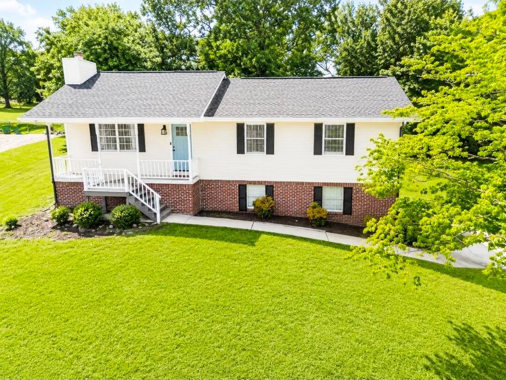 424 Hickory Street, Ringgold, GA 30736