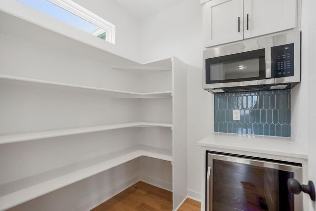 16495 S Elmridge Street, Olathe, KS 66062