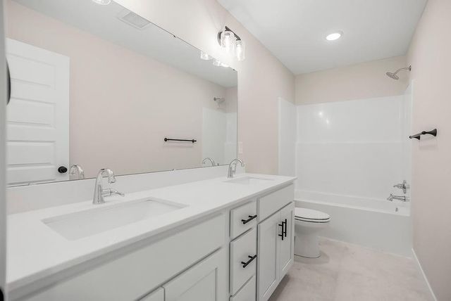 16495 S Elmridge Street, Olathe, KS 66062