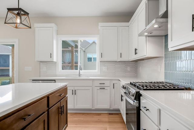 16495 S Elmridge Street, Olathe, KS 66062