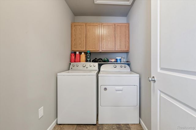 42811 Colonial Road, Belleville, MI 48111