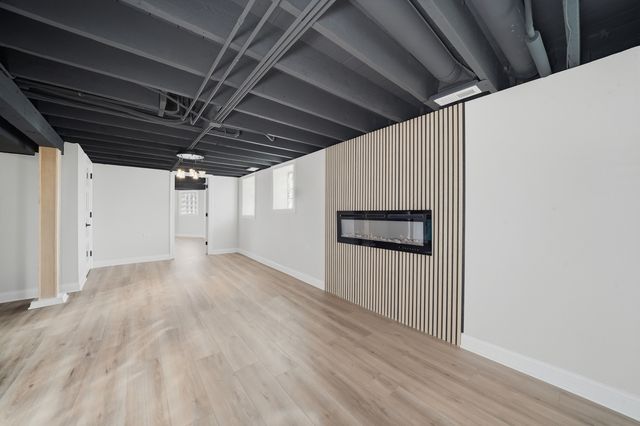 7256 S May Street, Chicago, IL 60621