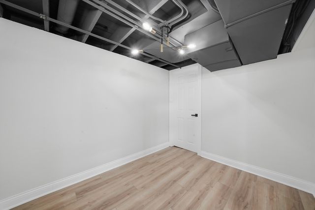 7256 S May Street, Chicago, IL 60621