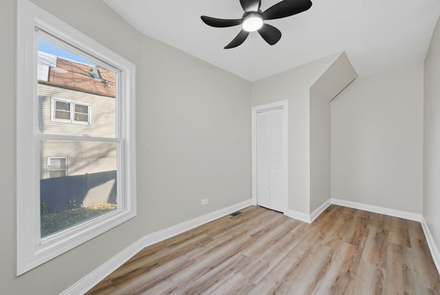 7256 S May Street, Chicago, IL 60621