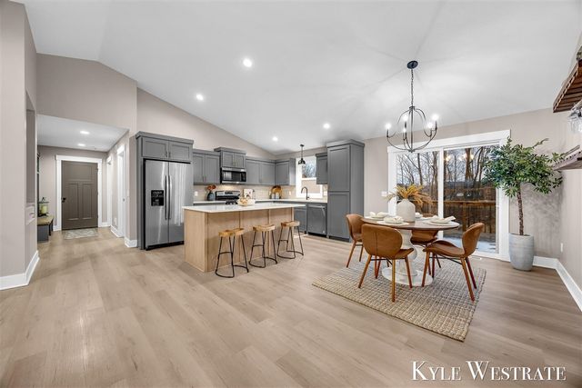 10886 Douglas Drive, Allendale, MI 49401