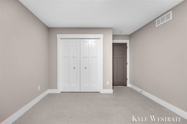 10886 Douglas Drive, Allendale, MI 49401