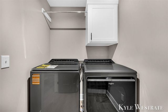 10886 Douglas Drive, Allendale, MI 49401