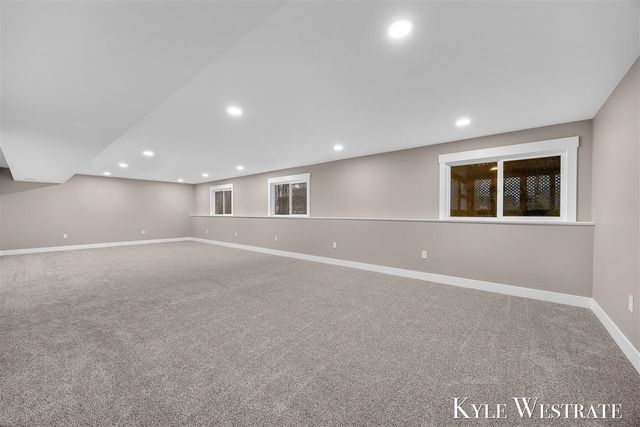 10886 Douglas Drive, Allendale, MI 49401