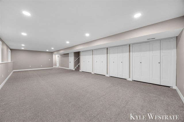 10886 Douglas Drive, Allendale, MI 49401