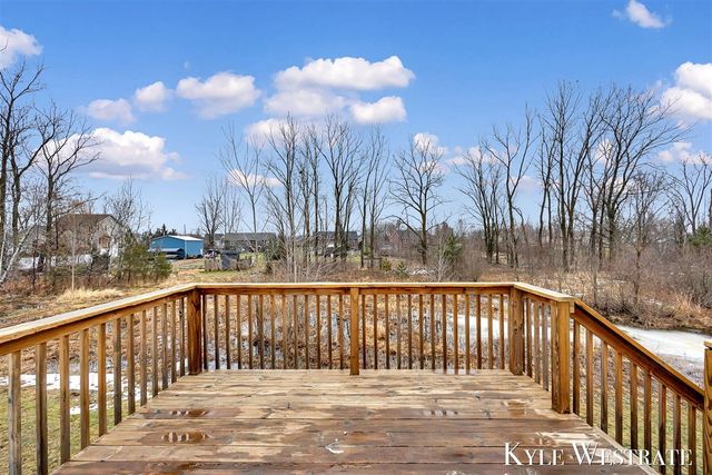 10886 Douglas Drive, Allendale, MI 49401