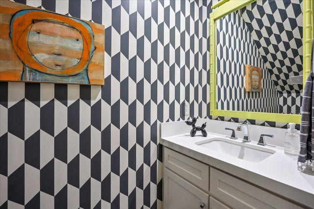 4028 Byron Street, West University Place, TX 77005