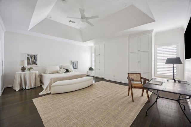 4028 Byron Street, West University Place, TX 77005