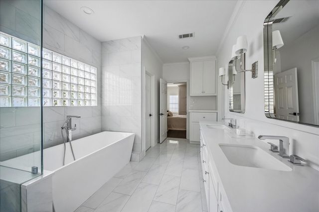 4028 Byron Street, West University Place, TX 77005