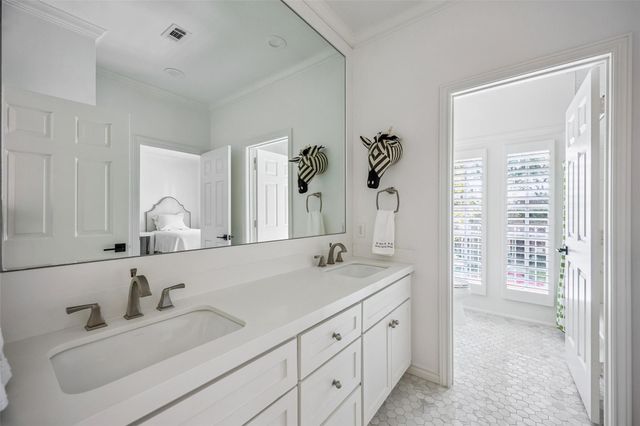 4028 Byron Street, West University Place, TX 77005