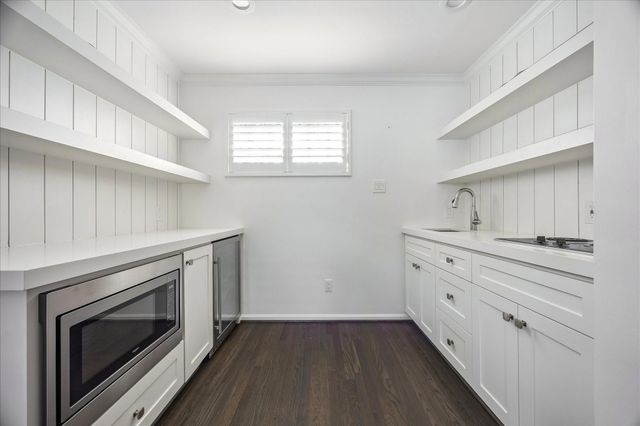 4028 Byron Street, West University Place, TX 77005