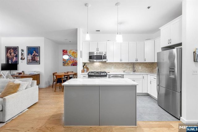 25 McWilliams Place 307, Jersey City, NJ 07302