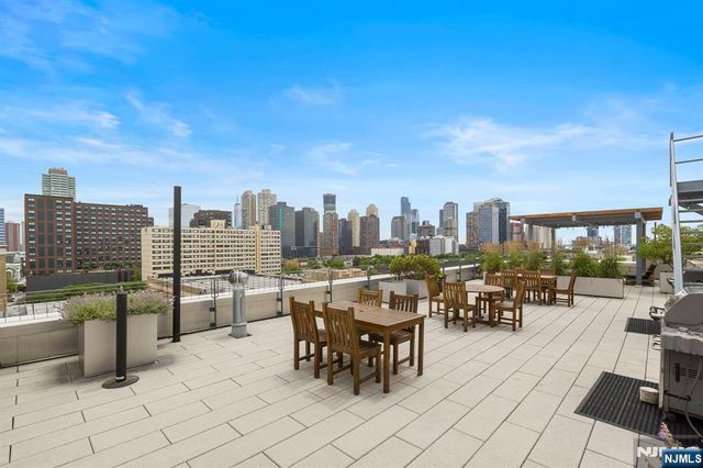 25 McWilliams Place 307, Jersey City, NJ 07302