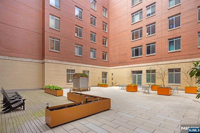 25 McWilliams Place 307, Jersey City, NJ 07302