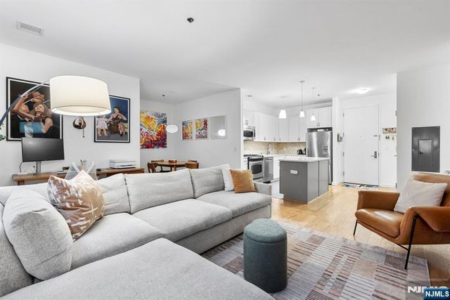 25 McWilliams Place 307, Jersey City, NJ 07302