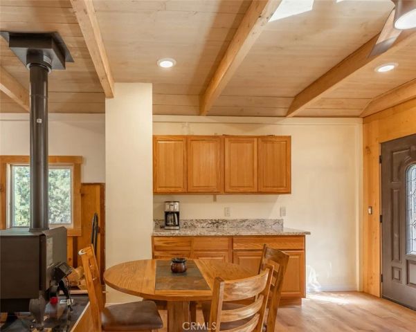 39961 Lakeview Drive, Big Bear Lake, CA 92315